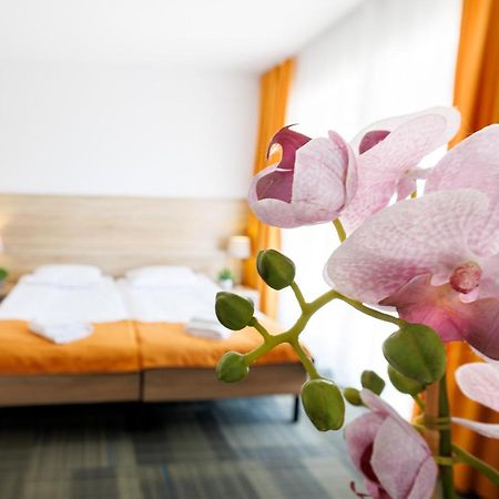 Seo2 Rewal - Apartamenty Z Osobnym Wejsciem, Grzany Basen, Darmowe Sauny, Parking, Grill, Wifi Екстериор снимка