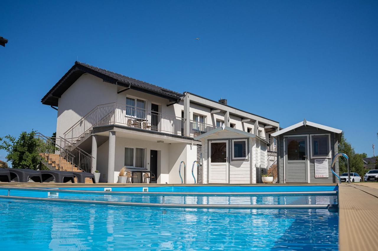 Seo2 Rewal - Apartamenty Z Osobnym Wejsciem, Grzany Basen, Darmowe Sauny, Parking, Grill, Wifi Екстериор снимка
