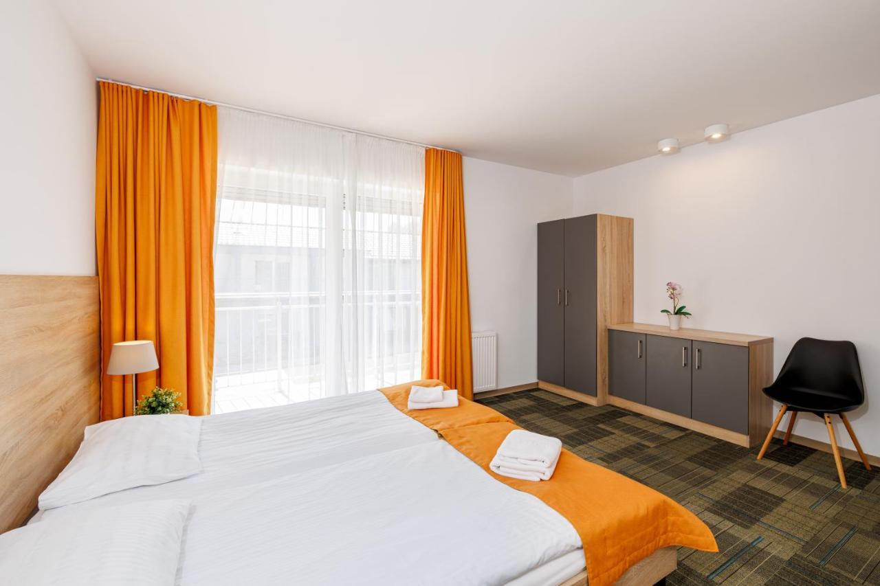 Seo2 Rewal - Apartamenty Z Osobnym Wejsciem, Grzany Basen, Darmowe Sauny, Parking, Grill, Wifi Екстериор снимка
