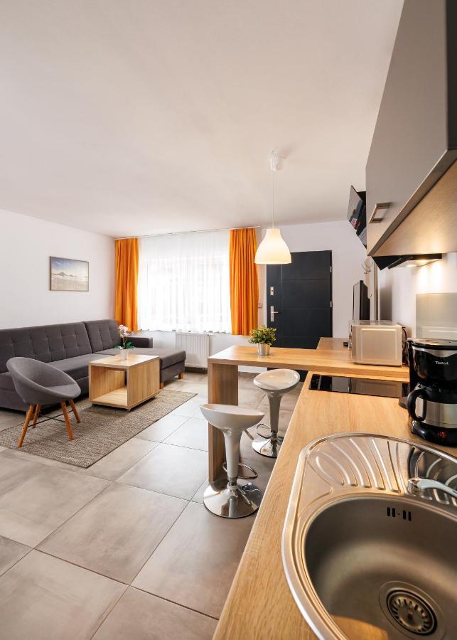 Seo2 Rewal - Apartamenty Z Osobnym Wejsciem, Grzany Basen, Darmowe Sauny, Parking, Grill, Wifi Екстериор снимка