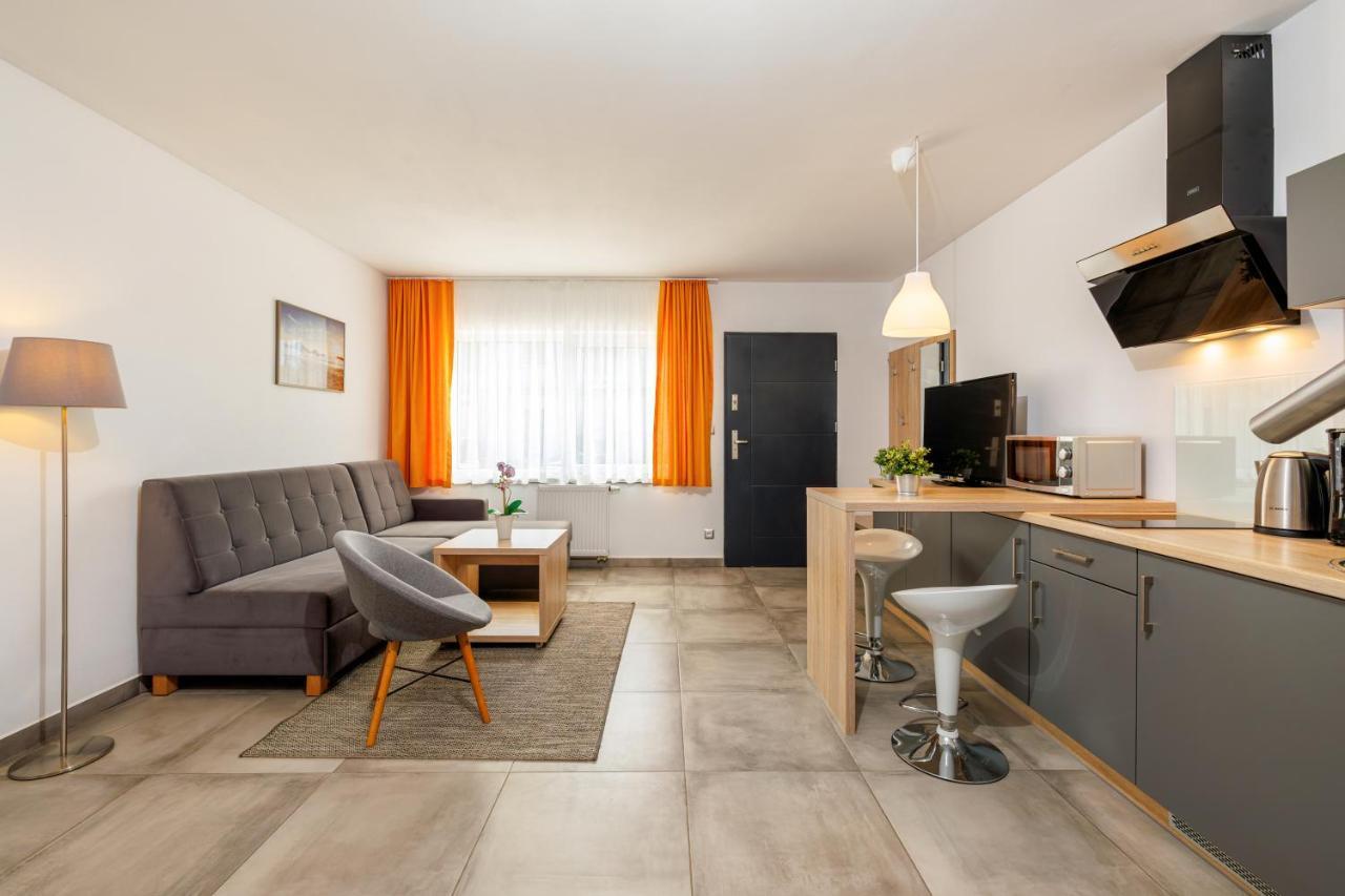 Seo2 Rewal - Apartamenty Z Osobnym Wejsciem, Grzany Basen, Darmowe Sauny, Parking, Grill, Wifi Екстериор снимка